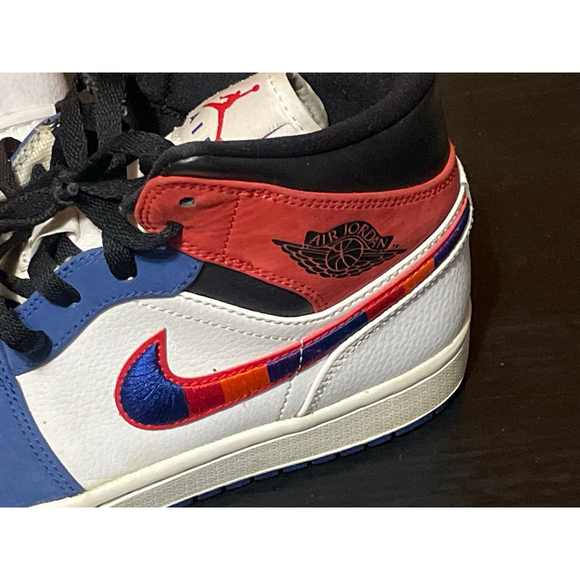 Nike Men's Jordan 1 mid multicolor swoosh Sneakers Size 8 White Blue Redi - Picture 4 of 7